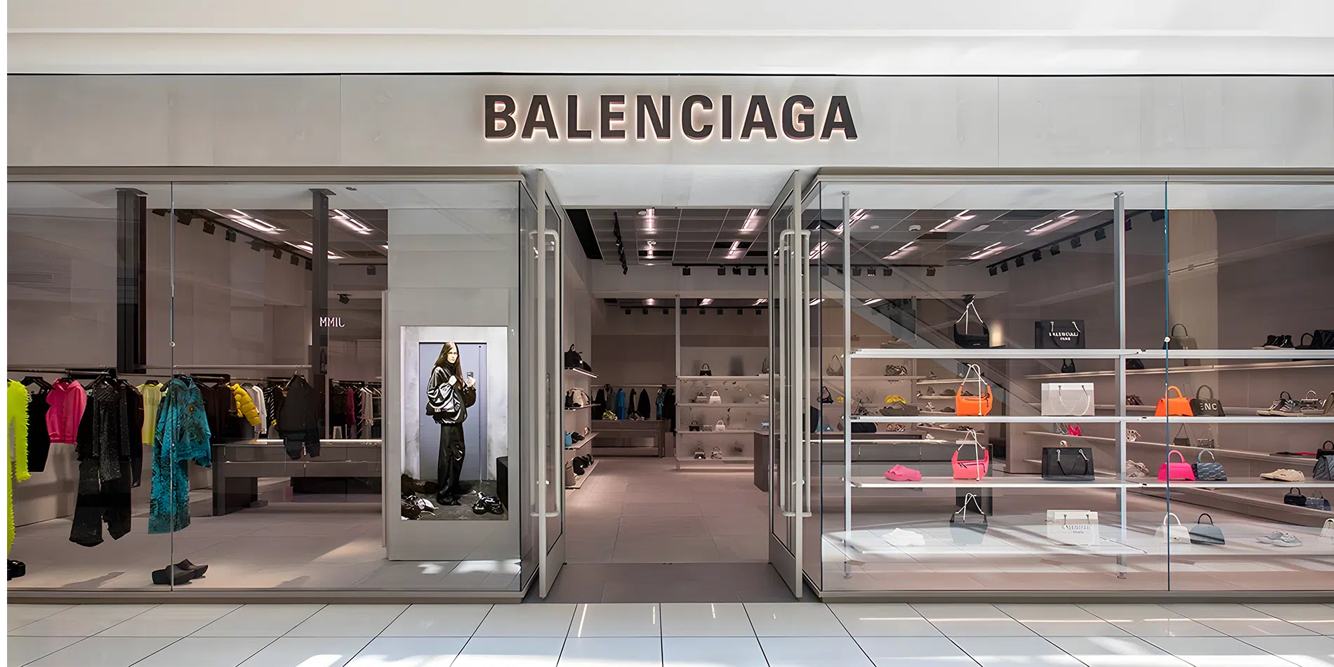 Banner 1 - Balenciaga Schweiz