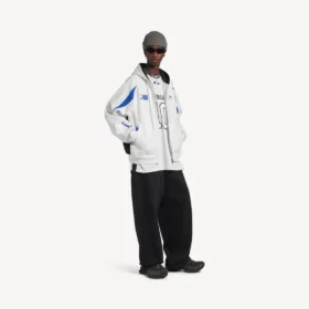 Balenciaga Herren | NBA-Kollaboration: Oversize-Hoodie mit Reissverschluss in Weiss/Mehrfarbig