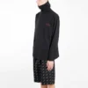 Balenciaga Herren-Pullover mit gesticktem Logo, halbem Reissverschluss und hohem Kragen, schwarz 486144TWK521000