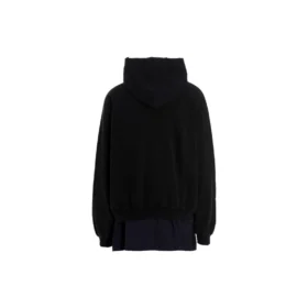 BB Be Different Hoodie mit Aufnähern «Schwarz» 720406TNVV11070
