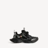 Damen-Sneaker 3XL mit Anhängern in Schwarz/Silber