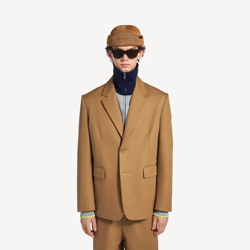 Einreihige Herrenjacke in normaler Passform in der Farbe Camel Einreihige Herrenjacke in normaler Passform in der Farbe Camel