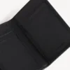 Herren-Brieftasche «Le City» mit Riemen, dreifach gefaltet, in Schwarz Herren-Brieftasche «Le City» mit Riemen, dreifach gefaltet, in Schwarz