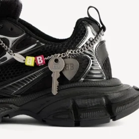 Herren-Sneaker 3XL mit Anhängern in Schwarz/Silber