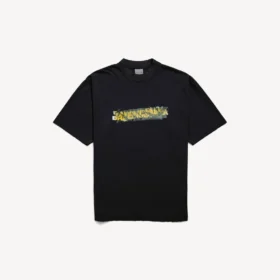 Herren-T-Shirt «Messy Spray» in mittlerer Passform in Schwarz