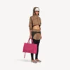 Kürzliche Techwear-Jacke für Damen in Camel