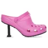 Madame 80MM x Crocs «Pink» 677390W1S8E5300