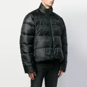 Pufferjacke mit gesticktem Logo «Black» 582998TFO061000