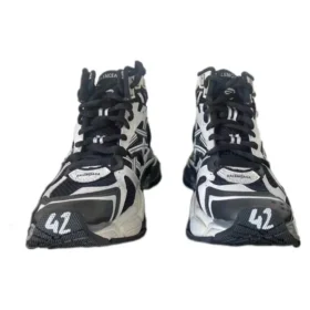 Runner High-Top-Sneaker «Bicolor Schwarz und Weiss» 695764W3RH29010