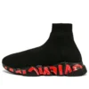 Speed 2.0 Sneaker «Schwarzer Strick mit rotem Graffiti und schwarzer Sohle» 645334W2DBY1016