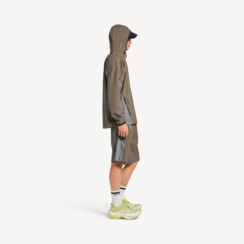 Techwear-Jacke für Herren mit Reissverschluss in Grau Techwear-Jacke für Herren mit Reissverschluss in Grau