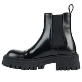 Tractor 20 mm Stiefel «Black» 641399WA8E91000