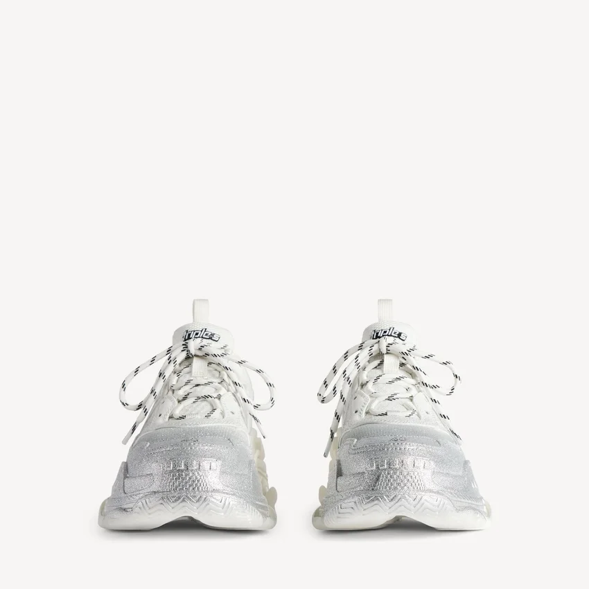 Triple S Glitter Spray Sneaker für Damen in Weiss/Silber Triple S Glitter Spray Sneaker für Damen in Weiss/Silber