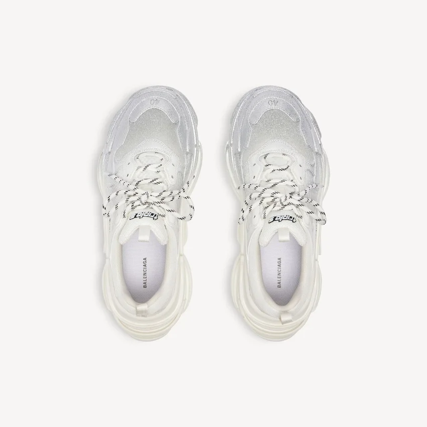 Triple S Glitter Spray Sneaker für Damen in Weiss/Silber Triple S Glitter Spray Sneaker für Damen in Weiss/Silber