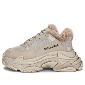 Triple S «Kunstfell – Beige» 668562W3CQ59710